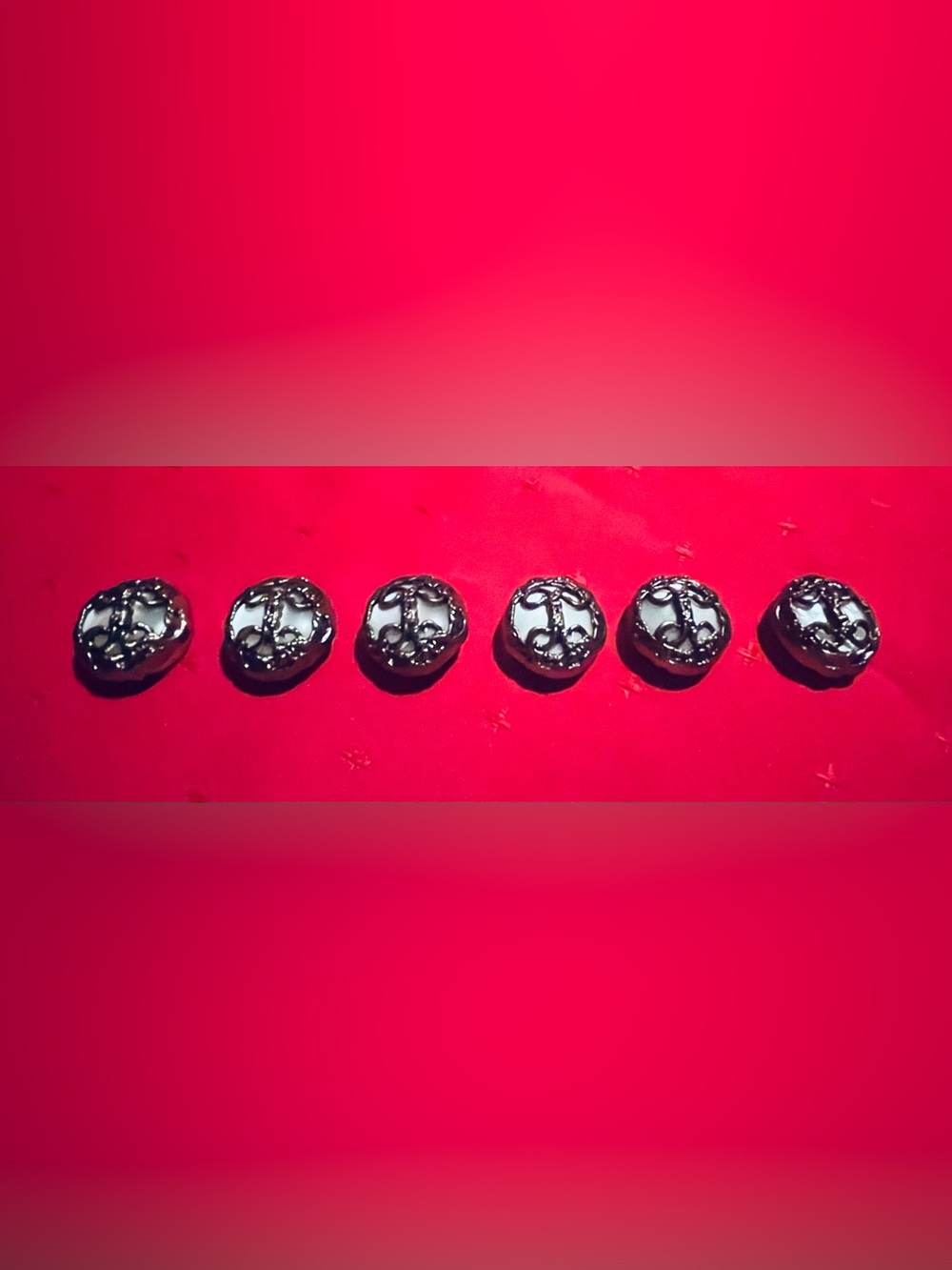 Nona Vintage buttons covers 6